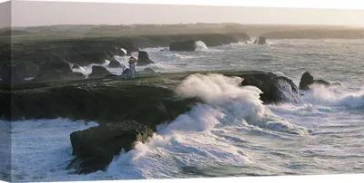 Image de Peinture sur toile, Phare dans une mer agitée - Jean Guichard, Phare des Poulains lors d'une tempête - 70x35 cm
