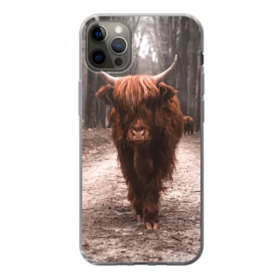 Produktbild von MuchoWow® Handyhülle Schutzhülle Hülle für iPhone 13 Pro Max Schottischer Hochländer - Wald - Kuh - Tiere - Natur Silikon Softcase Handy Hülle - Mobiltelefon