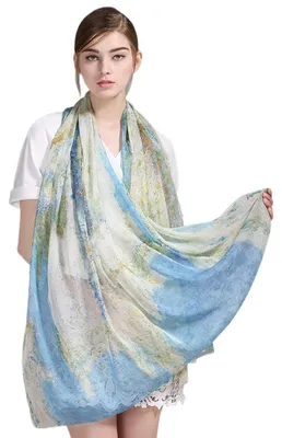 Imagen del producto de Gran pañuelo de seda con estampado floral para mujer