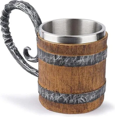 Produktbild von Famanu Bierbecher 450 ml - Handgemacht aus Edelstahl und Harz mit Griff