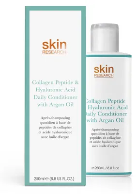 Produktbild von Collagen-Peptid & Hyaluronsäure Conditioner mit ArganölVerleihen Sie Ihrem Haar mit diesem pflegenden Conditioner neue Kraft und Geschmeidigkeit. Die Formel mit Kollagen-Peptiden und Hyaluronsäure spendet intensiv Feuchtigkeit und verbessert die Haarstruktur, ohne zu beschweren. Arganöl sorgt für natürlichen Glanz und leichte Kämmbarkeit. Tragen Sie den Conditioner nach der Haarwäsche auf die Längen und Spitzen auf und spülen Sie ihn nach kurzer Einwirkzeit gründlich aus.Hauptinhaltsstoffe: Kollagen-Peptid,