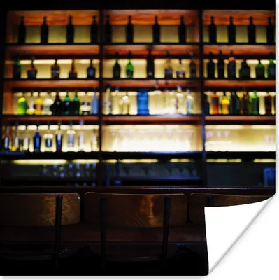 Produktbild von MuchoWow® Poster Getränke in den Regalen hinter der Bar 100x100 cm - Babyzimmer