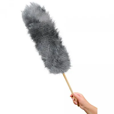 Image de Plumeau peau d'agneau 65cm long avec manche bambou gris