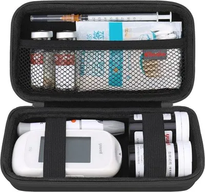 Produktbild von Famanu Reisetui für Diabetesbedarf – Organizer für Glucosemonitor und Insulinpens