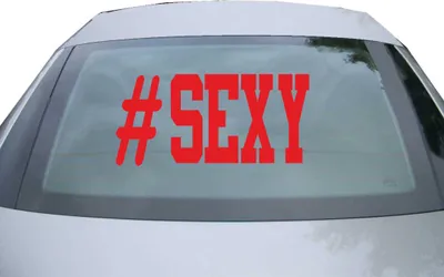 Produktbild von Indigos UG - Aufkleber Heckscheibe & Motorklappe DE6359 - rot - 600x285 mm - Sexy - Auto Scheiben Fenster Heckklappe Tuning Racing JDM - Die cut