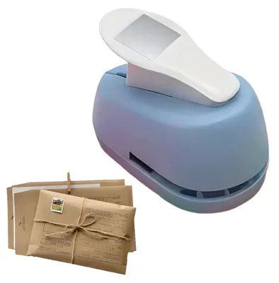 Productafbeelding van Papierperforator - Handperforator Knutselen - Kaarten Maken - Ergonomische Grip - 1.8 x 1.8 cm - Uniek