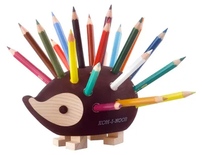 Zdjęcie produktu dla Mały drewniany jeż Koh-i-noor z kredkami