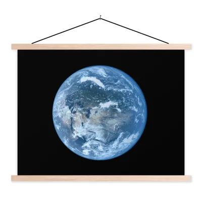 Produktbild von MuchoWow® Textilposter Satellitenbild einer hellblauen Erde 60x45 cm mit holzfarbenen Rahmen - Bild
