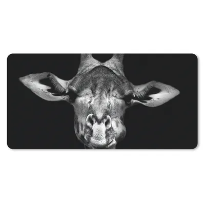 Produktbild von MuchoWow® Mauspad Mousepad Giraffe - Porträt - Tiere - Schwarz - Weiß 60x30 cm - Mousepads - Maus Mat - Pad - Mausunterlage - Nachhaltig