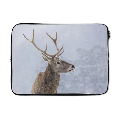 Produktbild von MuchoWow® Laptop Hülle 14 ZollSchnee - Hirsche - Winter Laptoptasche - Laptoptasche - Stoßsicher - Schutzhaube