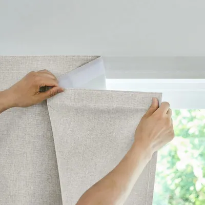 Imagen del producto de Cortinas opacas autoadhesivas para una instalación sencilla