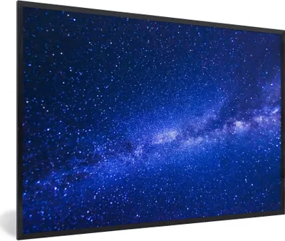 Produktbild von MuchoWow® Gerahmtes Poster Milchstraße in einem blauen Himmel 90x60 cm - Poster mit Schwarzem Bilderrahmen Wandposter Rahmen Foto Bilder - Fotorahmen - Foto-Plakat