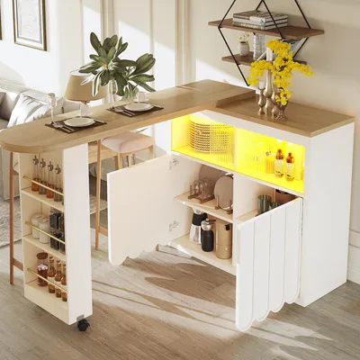 Obrázek produktu pro Rozkládací barový stůl Sweiko s úložným prostorem (135-205 × 39 × 100 cm) , moderní pojízdný barový stůl, teleskopický barový stůl s LED diodami, vysoký bistro stůl, minimální pruhované dveře skříněk, bílý