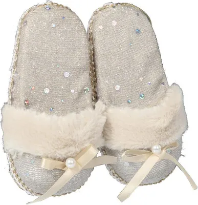 Zdjęcie produktu dla Zawieszka Świąteczna Kapcie Z Futerkiem 15 Cm
