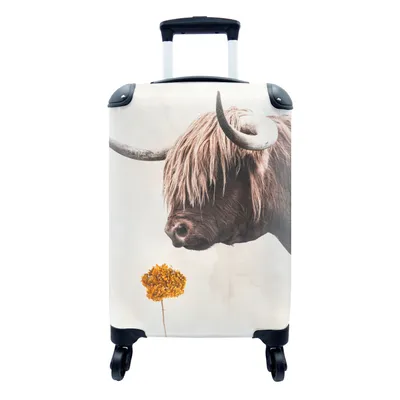 Produktbild von MuchoWow® Koffer Handgepäck Trolley Rollkoffer Kleine Reisekoffer mit 4 Rollen - Schottischer Highlander - Blume - Vintage - Cabin Size < 55x40x23 cm & 55x40x20 cm - Fotokoffer - Kabinenkoffer - Boardgepäck - Reise-Box - Reisekoffer - Reisegepäck - Koffer mit Bild - Trolley für Kinder