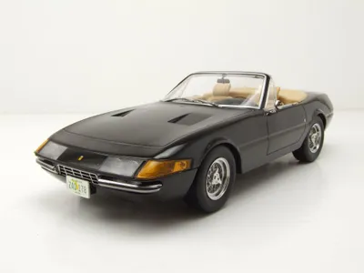 Produktbild von KK Scale 180612 Ferrari 365 GTS Daytona Cabrio US-Version 1969 schwarz 1:18