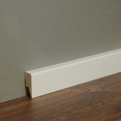 Produktbild von 2,40 m | Sockelleiste Topline Massivholzkern Gletscherweiß Nachbildung