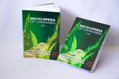Immagine prodotto di Encyclopedia of Cannabis