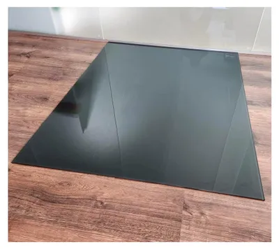 Produktbild von Rechteckige Glasplatte 100x120cm in Anthrazitgrau - Funkenschutzplatte für Kaminofen