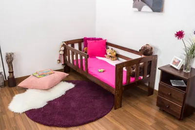Produktbild von Bettrahmen für Kinder / Kinderbett  inkl. Absturzsicherung 70 x 160 cm | Massivholz: Kiefer | Nuss Lackiert | inkl. Rollrost