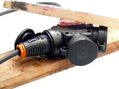 Produktbild von Gummi Verlängerungskabel SCHUKO Vollgummischukostecker  mit 3-Fach Kupplung PCE H07RN-F 3x1,5mm² 16A 50m, Größe:50m