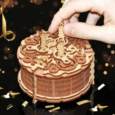Produktbild von Geschenkebox Birthday Cake Rätselbox