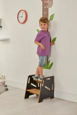 Produktbild von Skye Decor, Hochwertiger Kinder-Hocker, 100% MDF, 34 x 39 x 39 cm, Schwarz und Natur | 12 mm dick | Modernes Design, ideal für Kinderzimmer und kreative Spielräume.