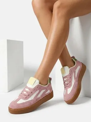 Produktbild von Rosa Sneaker mit hoher Sohle und weißen Einsätzen, Größe 38