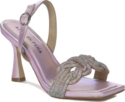 Produktbild von Lila Damensandalen mit Kristallen, quadratischer Spitze, offenem Absatz, flacher Sohle und Schnallenverschluss