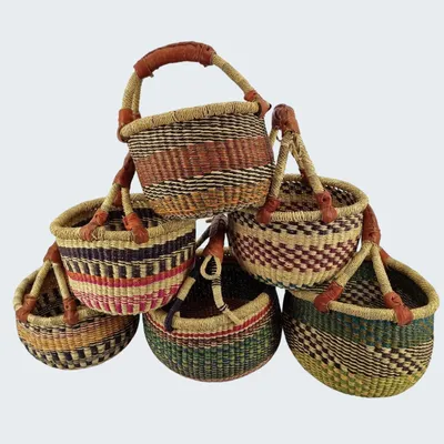 Obrázek produktu pro Ručně vyrobený košík Bolga, rozměry 20-25 cm, z Ghany