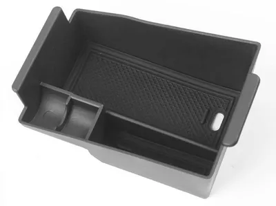 Productafbeelding van Opbergbox voor de middenconsole, geschikt voor de Nissan Juke F16, modeljaren 2020-2025, gemaakt van ABS-kunststof met een antislipmat
