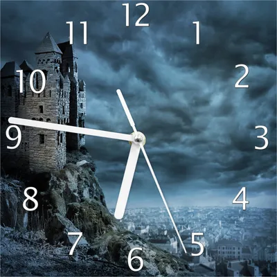 Produktbild von Wallario Design Wanduhr Altes Geisterschloss aus Echtglas, Größe 20 x 20 cm