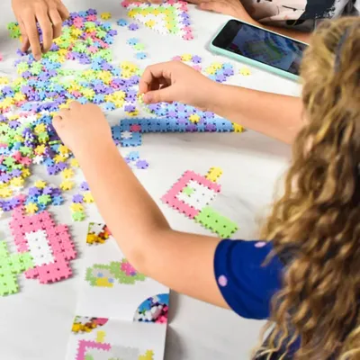 Produktbild von Meli Minis Pastel 400er Set – Kreative Konstruktionsbausteine in Pastelltönen
