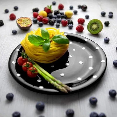 Produktbild von Schwarzes Keramik-Dinnerbord 25,5 cm handgemacht
