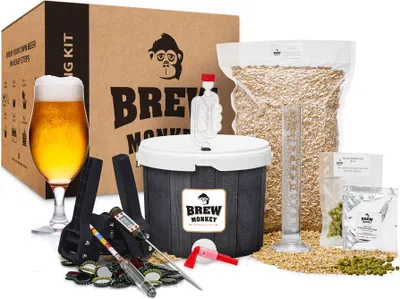 Produktbild von Brew Monkey® Bierbrauset Helles/Blond | Komplett Set 5 Liter Bier | 6,4% Vol | Bier Brauen Set | Männergeschenke | Bier Geschenke für Männer | Geburtstagsgeschenk für Männer