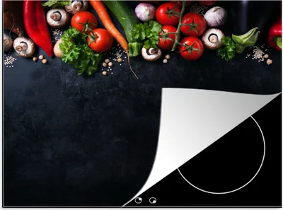 Produktbild von KitchenYeah© Herdabdeckplatte Gemüse - Kräuter - Gewürze - Schwarz - Rustikal - Küche , 58x51cm, Küche Deko, Glaskeramikkochfeld Herdabdeckung, Abdeckplatte fùr Kochfeld