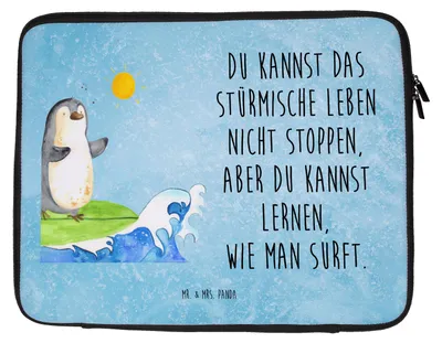 Produktbild von Mr. & Mrs. Panda Laptop Tasche Pinguin Surfer 20 x 28 cm - Eisblau - Geschenk, Hülle, Motiviert, Laptophülle, Optimistisch, Portugal, Hawaii, Surfen, Sleeve, Laptoptasche
