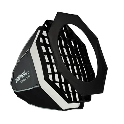 Produktbild von Walimex pro Studio Softbox Octagon 60cm, um 360° drehbar, einfacher Aufbau, inkl. Grid, Maske, Bowens Adapter und Transporttasche, ideal für Porträts und Beauty-Aufnahmen