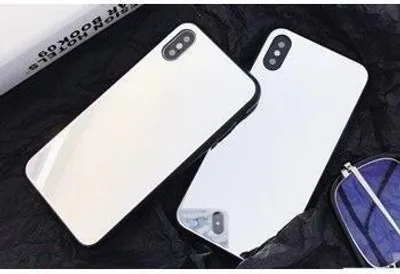 Produktbild von Glänzende Spiegelhülle für Huawei P Smart - Silber KP19671