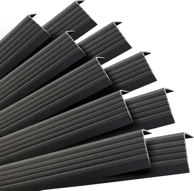 Produktbild von QUEST Satz: Selbstklebende Anti-Rutsch-Treppenprofile, schwarz, 40x25 mm, 100 cm