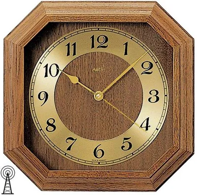 Immagine prodotto di Orologio da parete radiocontrollato in legno di rovere con vetro minerale, stile rustico e dettagli dorati