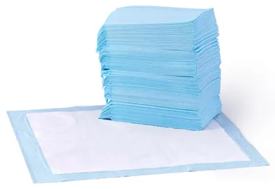 Produktbild von Amazon Basics Trainingspads für Hunde und Welpen, auslaufsicheres 5-lagiges Design mit schnell trocknender Oberfläche, Normale Größe, 50 Stück, Blau