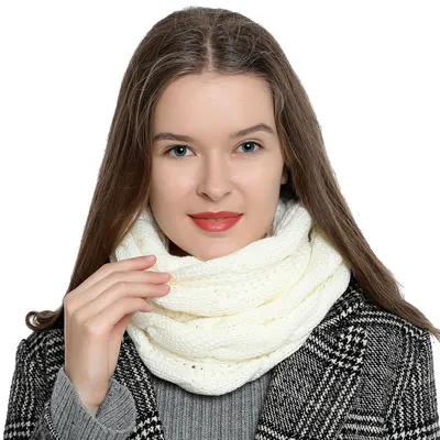 Produktbild von Damen Winter Schlauchschal warm und weich Strickmuster weiß