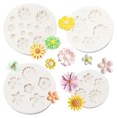 Image de Moules en silicone en forme de marguerites, lot de 4, pour le glaçage et la pâtisserie