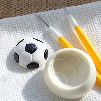 Produktbild von Kunststoffform 2 Stück Fußball