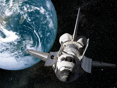 Produktbild von Der Weltraum Kunstdruck Bild - Erde Und Space Shuttle (60 x 80 cm)