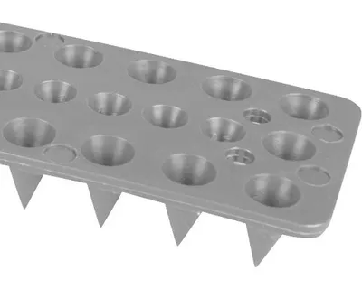 Zdjęcie produktu dla Bariera ochronna dla zwierząt Plastikowe maty z kolcami Windhager, można je przycinać na wymiar 10 szt. każda ok. 49 x 4,3 x 5 cm