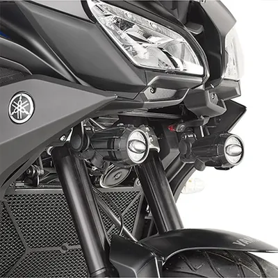 Produktbild von Givi Yamaha 900 Tracer/gt 18-20 Ls2139 Zusatzscheinwerferhalter Silber Silber One Size