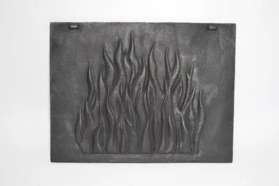 Produktbild von Famanu Dekplaat aus Gusseisen mit Flammendesign für Kamin und Ofen - Grau, 46 x 35 cm