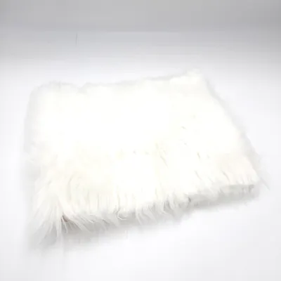 Produktbild von Pontedinvoy Kunstfell Tischläufer Weiß Weihnachtsdeko Fell Modern